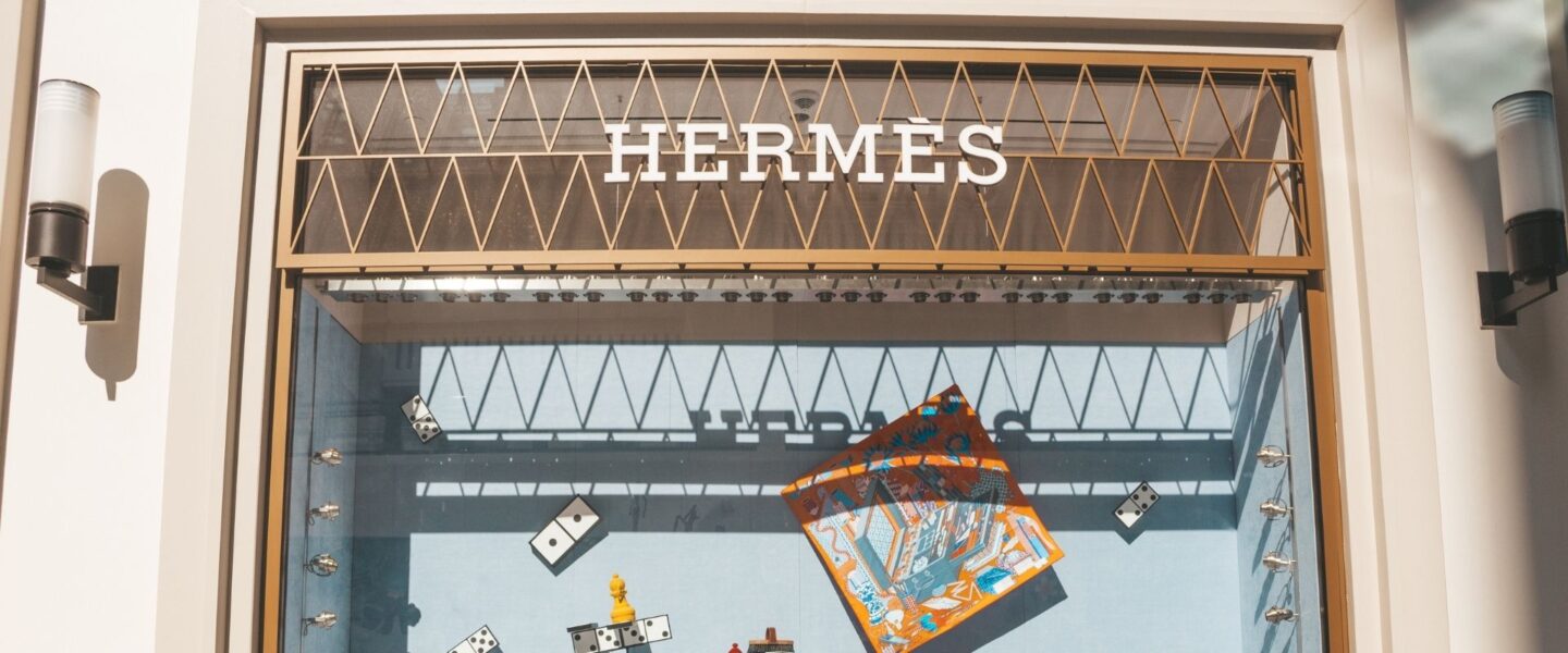 Ustvarjalec MetaBirkins NFT-jev in Hermès v sodnem sporu glede blagovne znamke